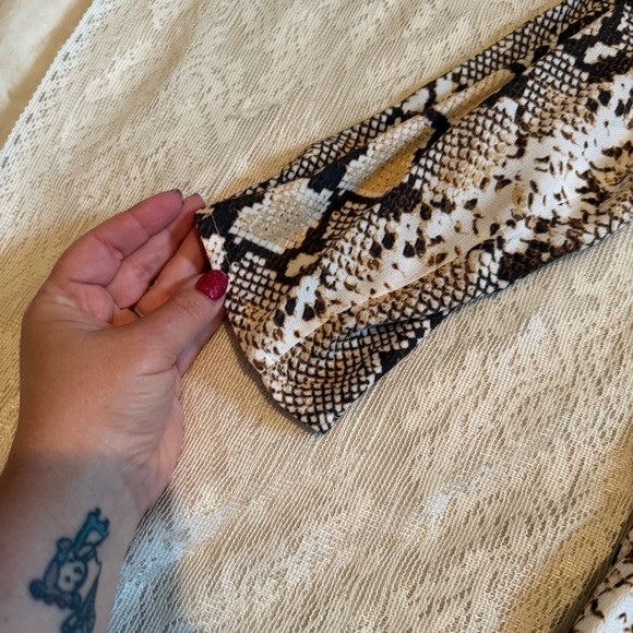 Maeve by Anthropologie Juno Snakeskin V-neck dress - Picture 4 of 10